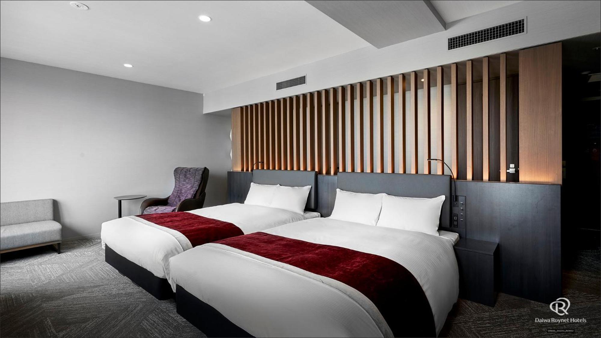 Daiwa Roynet Hotel Kanazawa Eki Nishiguchi Стая снимка