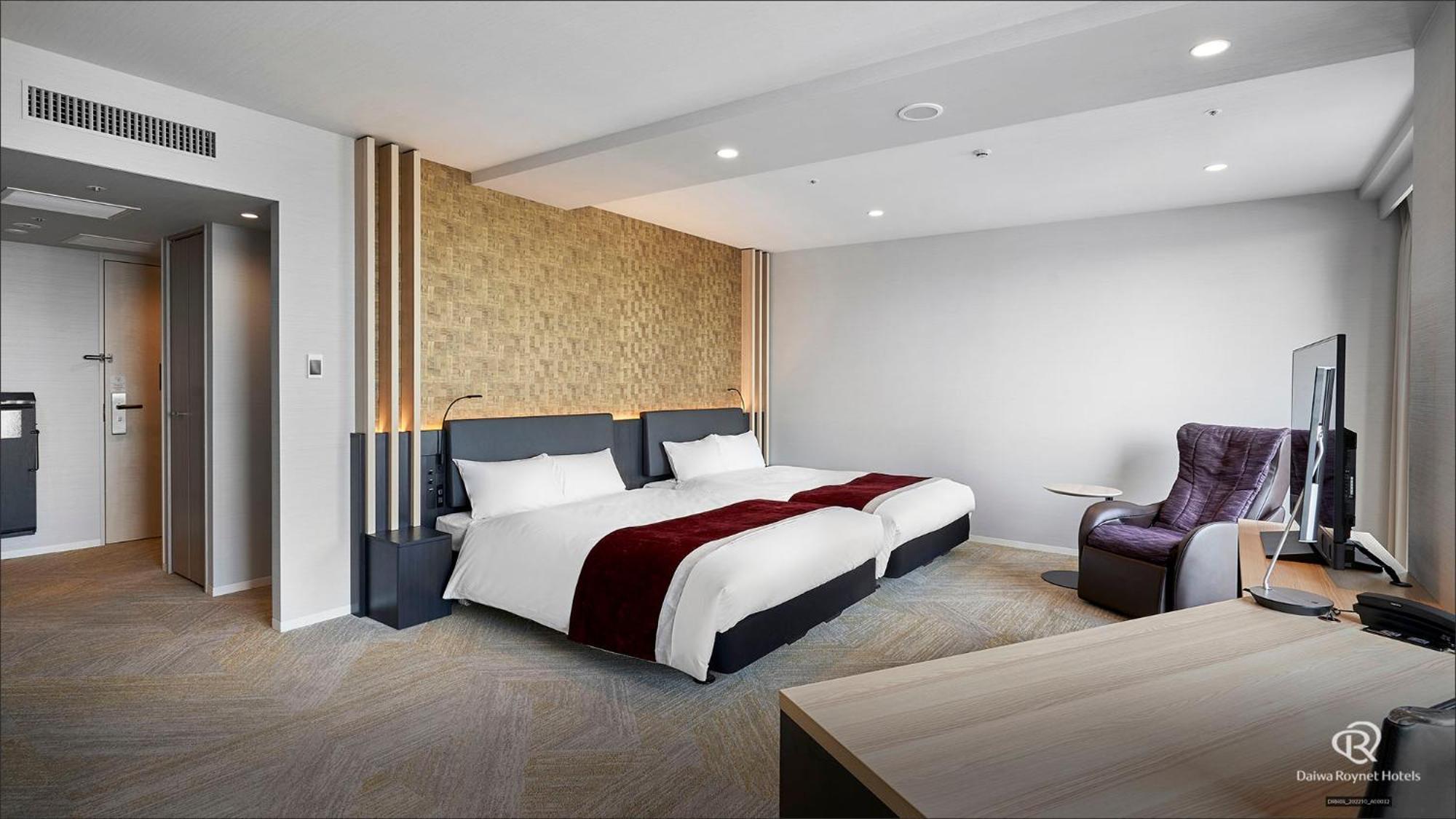 Daiwa Roynet Hotel Kanazawa Eki Nishiguchi Стая снимка